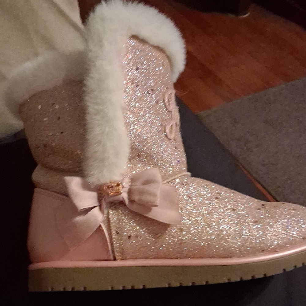 Juicy Couture Sparkling Pink Boots with White Fur